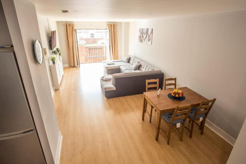 Diamond Apartment Белфаст Экстерьер фото